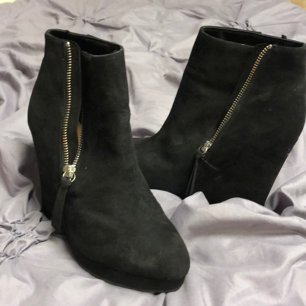 H&M Black Wedge Booties NEVER WORN Size 6